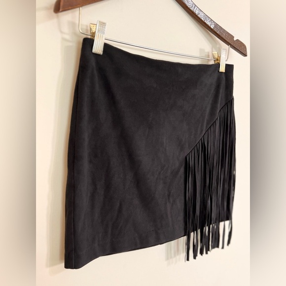 FOREVER 21 One Side Fringe Faux Suede Mini Skirt Cowgirl Western Fall Rodeo S - Picture 6 of 12